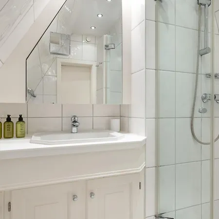 Uaster Reeg Ii Maisonette