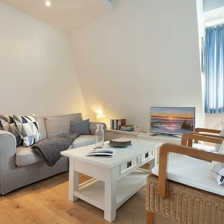Uaster Reeg Ii Maisonette